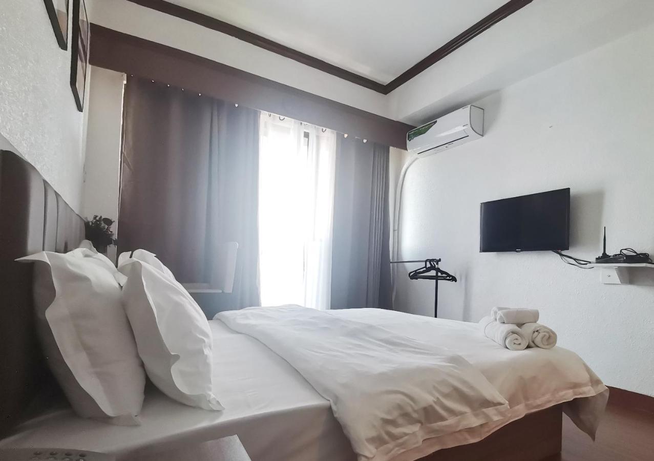Passion Makati Aparthotel Makati City Buitenkant foto